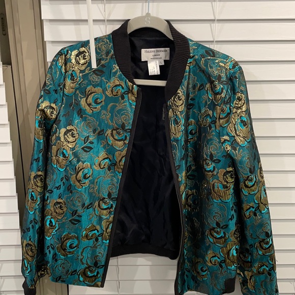 Unique jacket - Picture 1 of 2